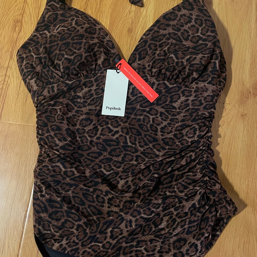 Popilush Animal Print Halter Swimsuit - Picture 7 of 8